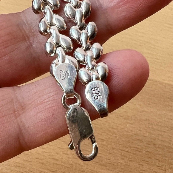 925 Sterling Silver Heart Design Bracelet - Picture 16 of 16